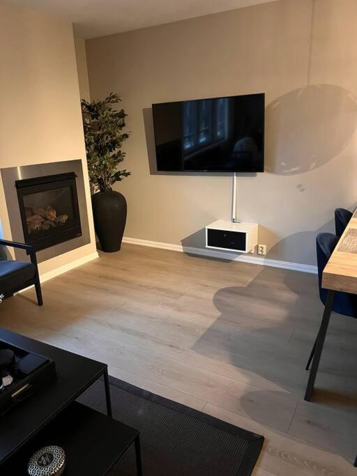Tjuvholmen / Aker Brygge - Most Expensive Area In Oslo! Apartment Bagian luar foto