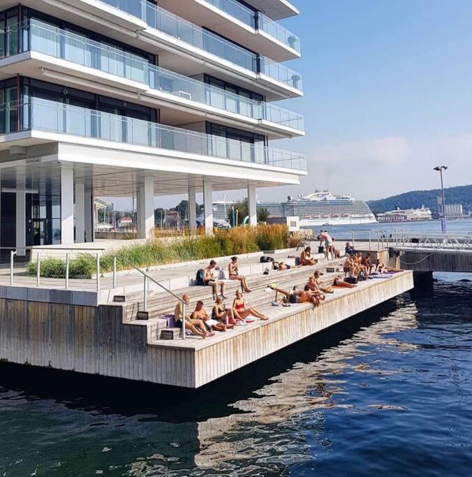 Tjuvholmen / Aker Brygge - Most Expensive Area In Oslo! Apartment Bagian luar foto